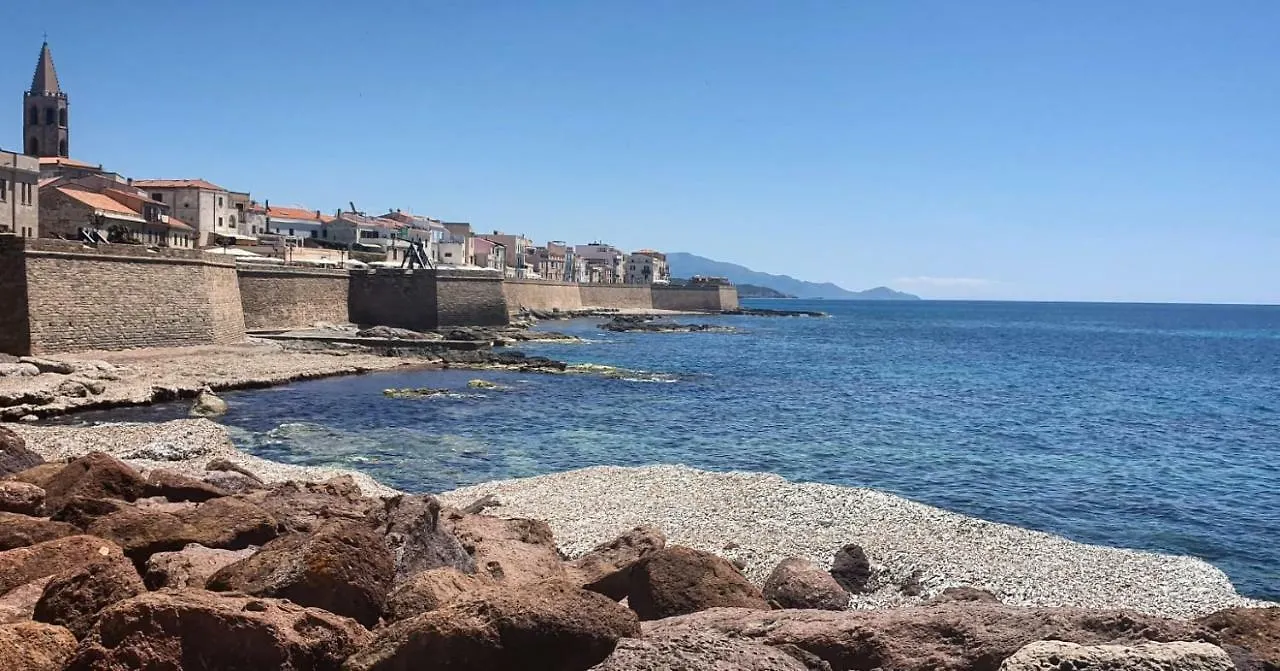 Hotel The Straw House Alghero